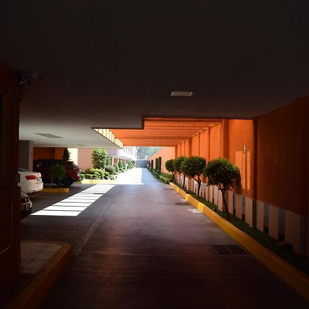 Hotel & Suites La Marquesa Toluca Bagian luar foto
