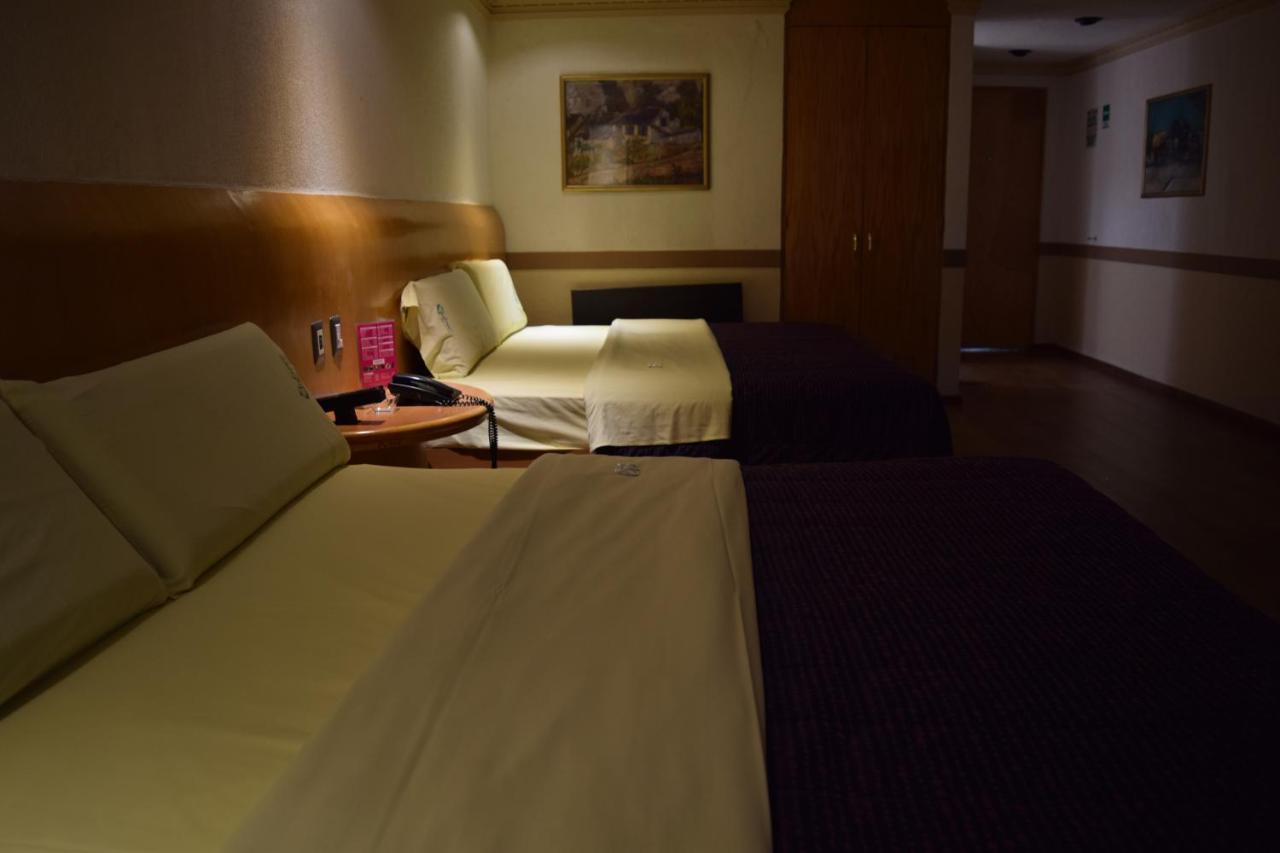 Hotel & Suites La Marquesa Toluca Bagian luar foto