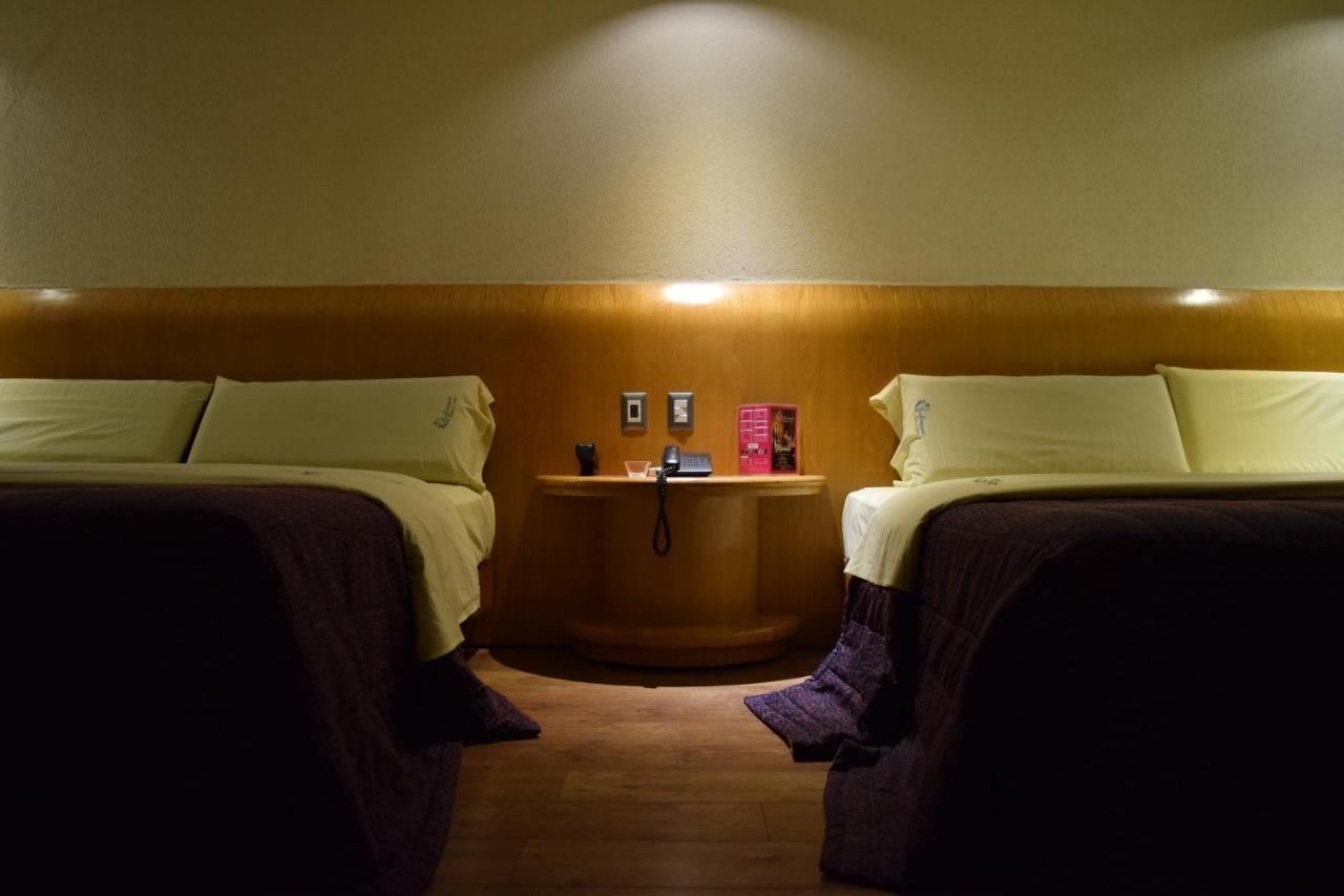 Hotel & Suites La Marquesa Toluca Bagian luar foto